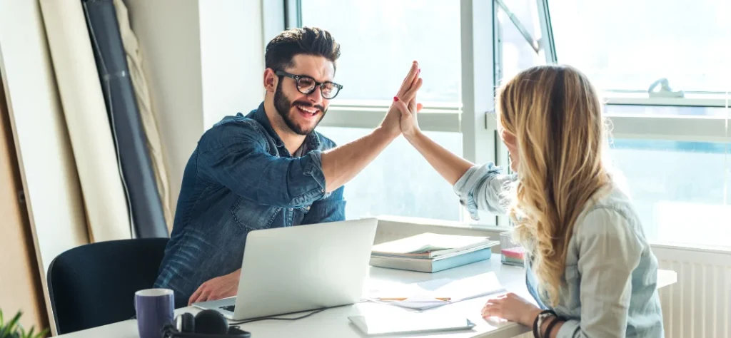 Як подобатися людям