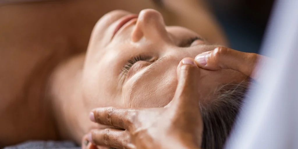 догляд за обличчям народні методи