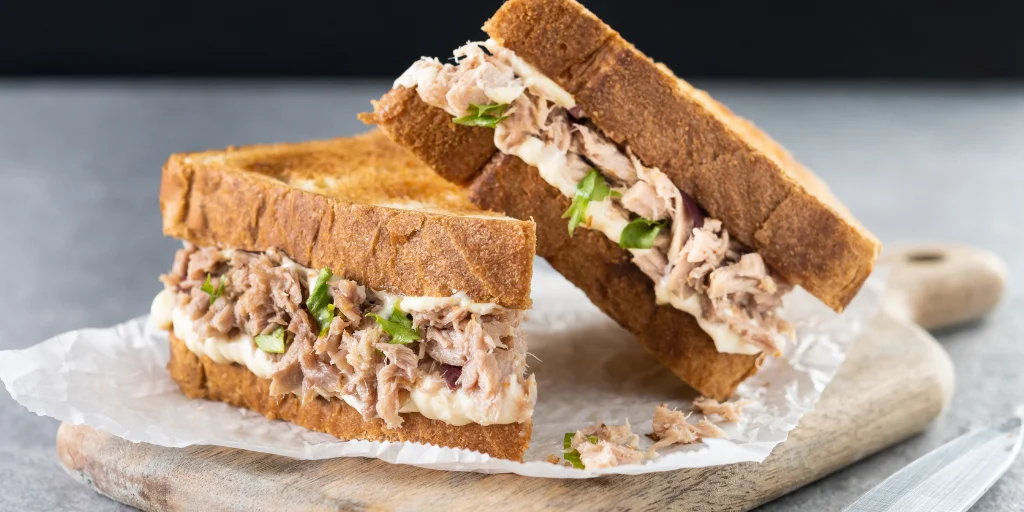 рецепт салата з тунцем