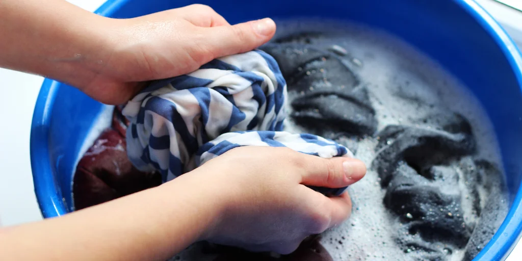 чим відіпрати мазуту з одягу