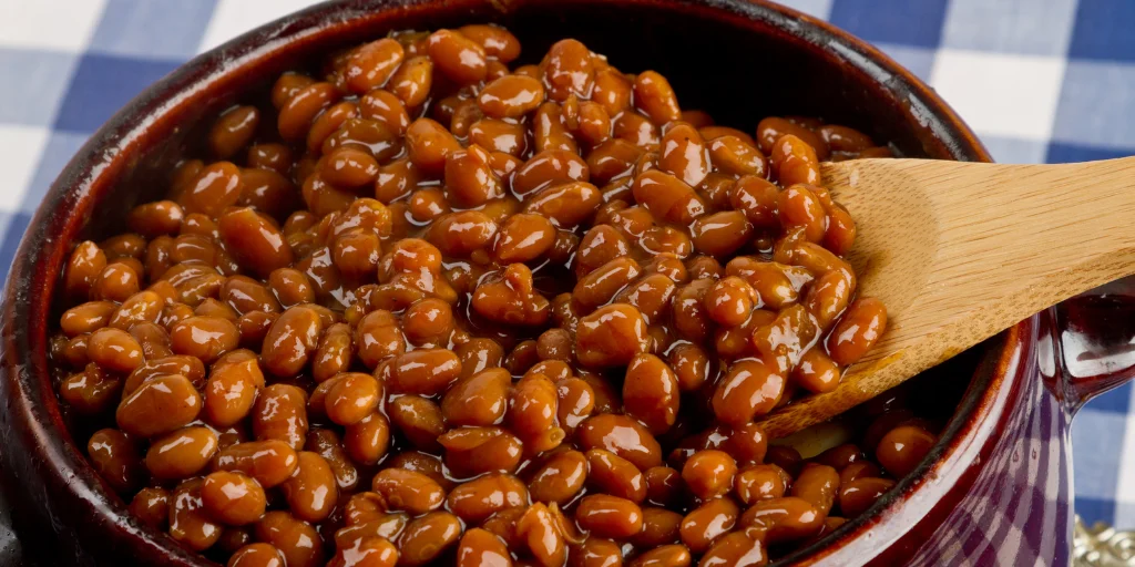 салати з червоної квасолі