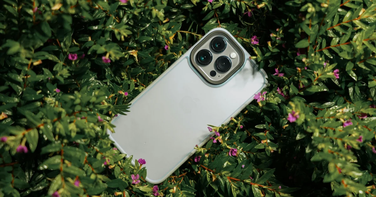 купити чохол на айфон 16 плюс